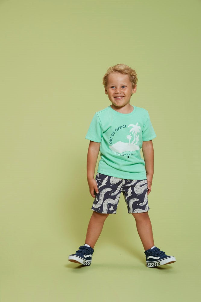 STURDY Sweatshorts Lagoon Legends allover indigo